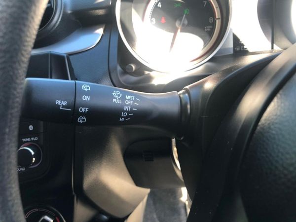 2023-Suzuki-Swift-12-GL image:15