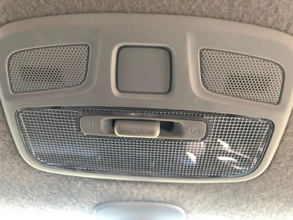 2023-Suzuki-Swift-12-GL image:18