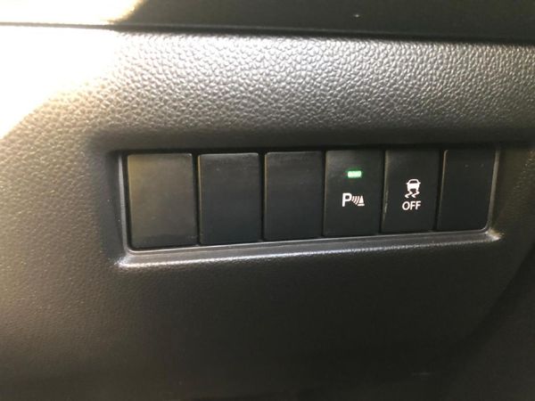 2023-Suzuki-Swift-12-GL image:23