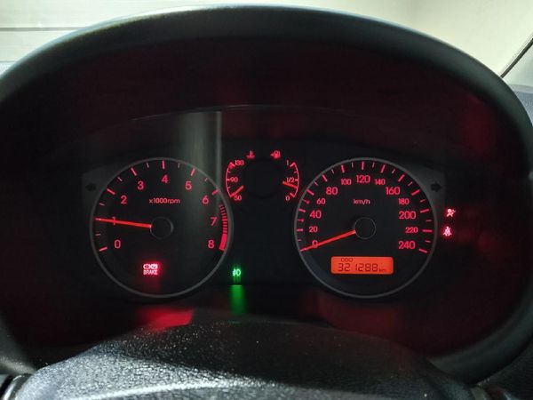 2010-Hyundai-i20-16 image:19