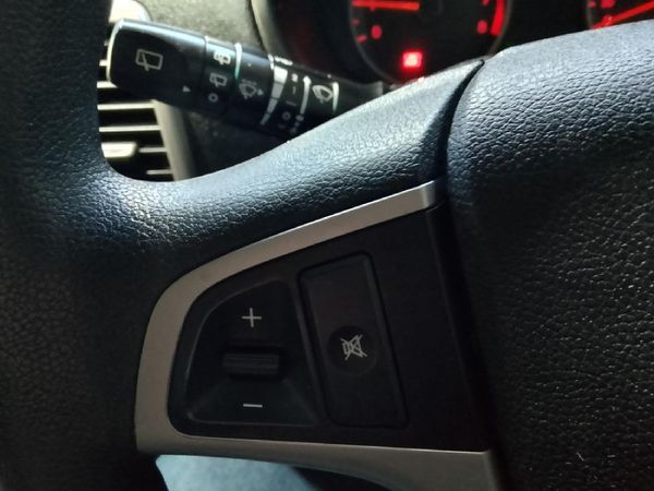 2010-Hyundai-i20-16 image:22