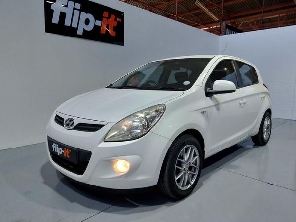 2010-Hyundai-i20-16 image:2