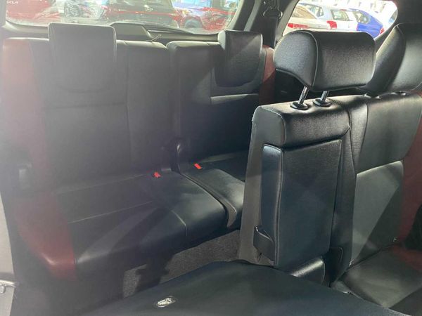 2024-Toyota-Fortuner-28-GD-6-4x4-Auto image:9