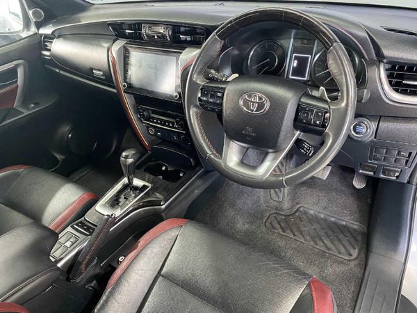 2024-Toyota-Fortuner-28-GD-6-4x4-Auto image:10