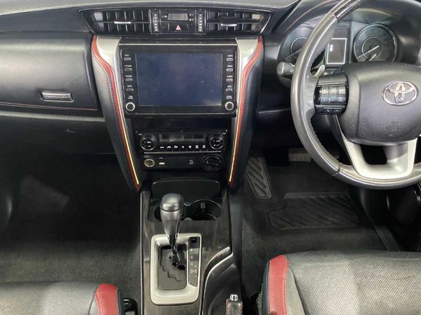 2024-Toyota-Fortuner-28-GD-6-4x4-Auto image:17