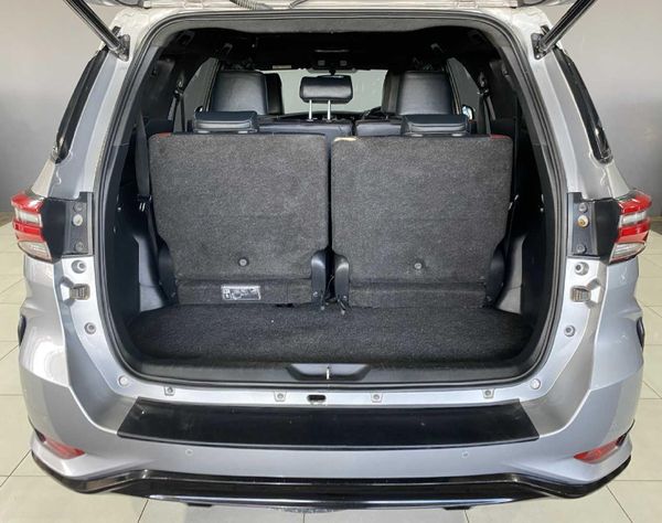 2024-Toyota-Fortuner-28-GD-6-4x4-Auto image:18