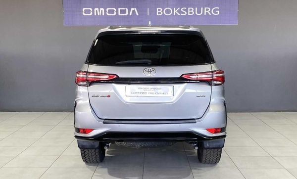 2024-Toyota-Fortuner-28-GD-6-4x4-Auto image:4