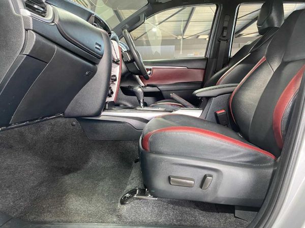 2024-Toyota-Fortuner-28-GD-6-4x4-Auto image:7