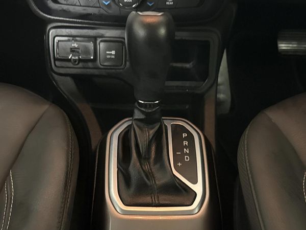 2022-Jeep-Renegade-14-TJet-Limited-Auto image:10