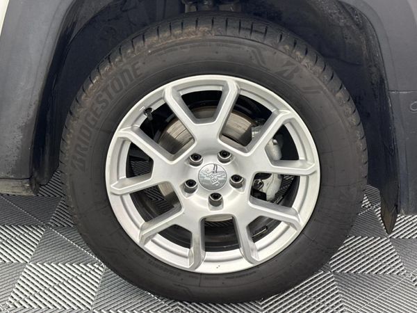 2022-Jeep-Renegade-14-TJet-Limited-Auto image:5
