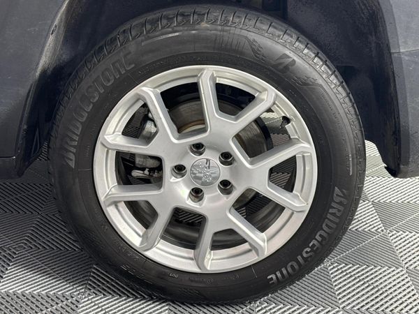 2022-Jeep-Renegade-14-TJet-Limited-Auto image:6