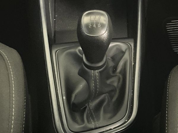 2023-Hyundai-i20-12-Motion image:10