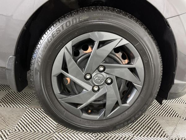 2023-Hyundai-i20-12-Motion image:5