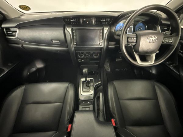 2022-Toyota-Fortuner-24-GD-6-Raised-Body-Auto image:1