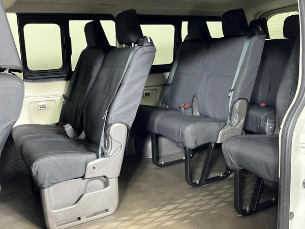 2022-Toyota-Quantum-28-GL-11-seat image:3