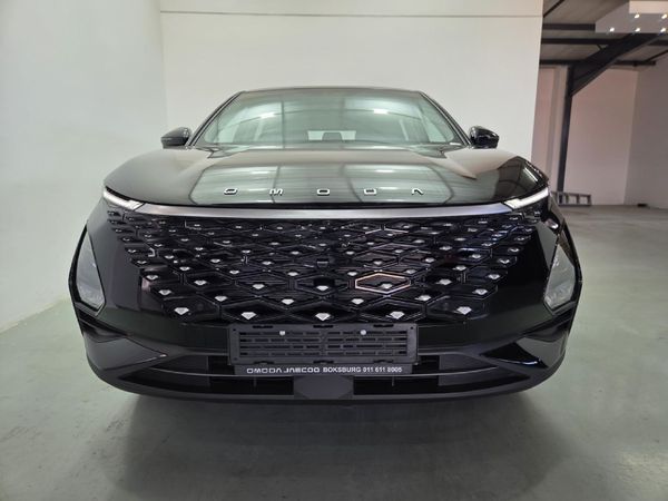 2026-Omoda-C5-15T-Street-Plus image:1