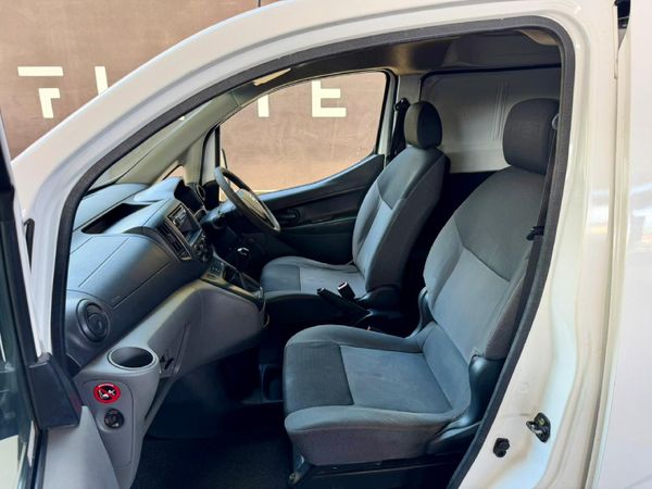2016-Nissan-NV200-16i-Visia-Panel-Van image:14