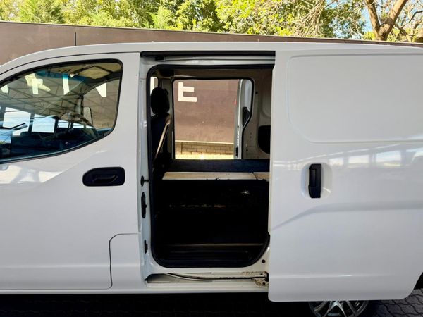 2016-Nissan-NV200-16i-Visia-Panel-Van image:2