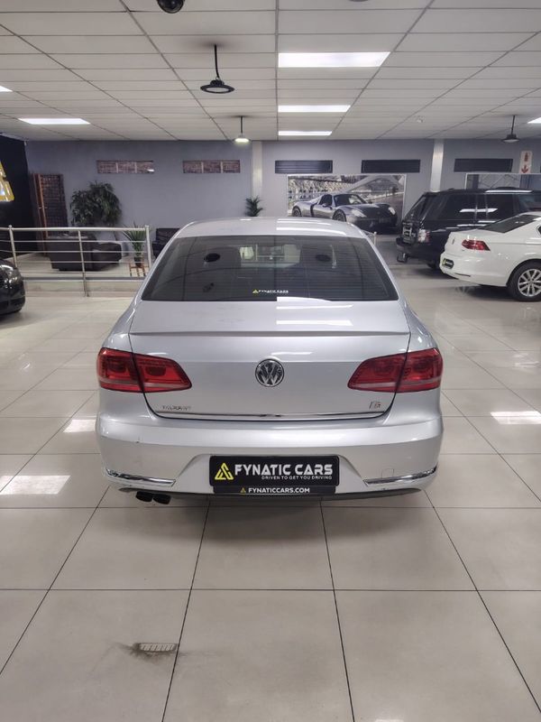 2014-Volkswagen-Passat-18-TSI-Comfortline-Auto-118kW image:4