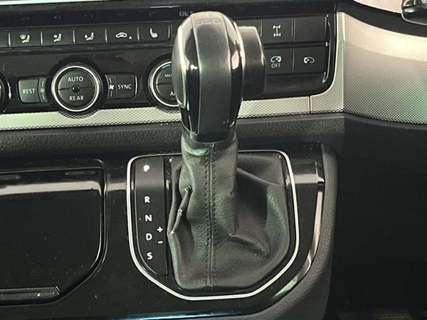 2016-Volkswagen-Caravelle-T6-20-BiTDI-Highline-Auto-4Motion image:10