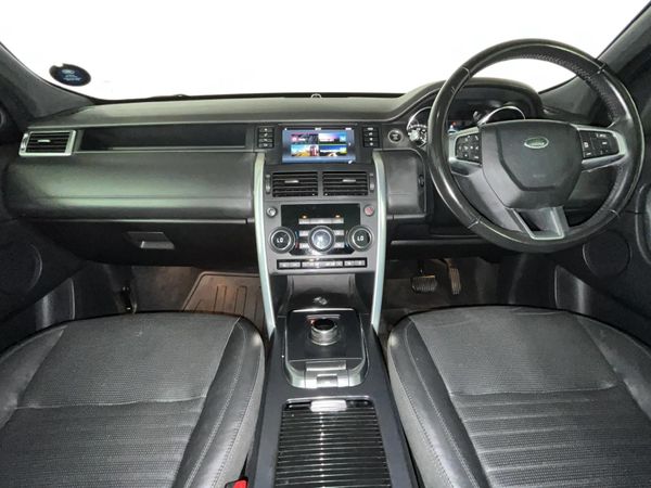 2019-Land-Rover-Discovery-Sport-20i4-D-HSE-Lux image:1
