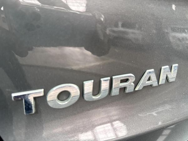 2013-Volkswagen-Touran-20-TDI-Trendline-Auto image:11