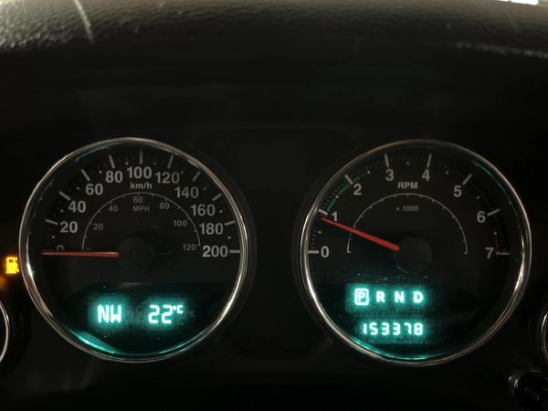 2014-Jeep-Wrangler-Unlimited-Rubicon-36-V6-Auto image:2