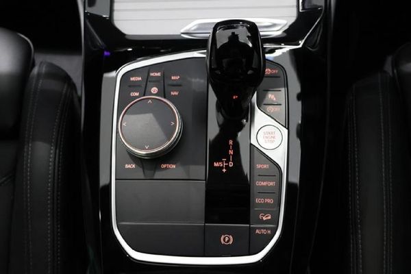 2024-BMW-X4-xDrive20d-M-Sport image:11
