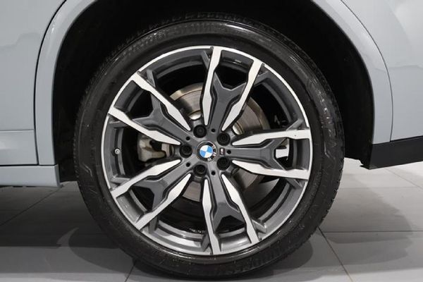 2024-BMW-X4-xDrive20d-M-Sport image:15