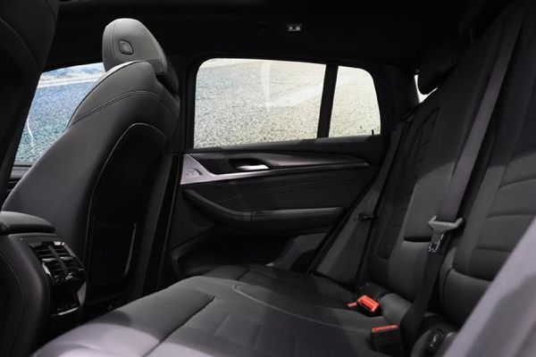2024-BMW-X4-xDrive20d-M-Sport image:7