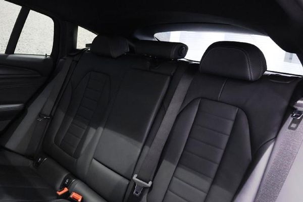 2024-BMW-X4-xDrive20d-M-Sport image:8