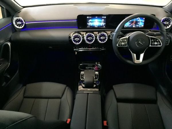 2020-Mercedes-Benz-A-Class-A-200-Sedan image:3