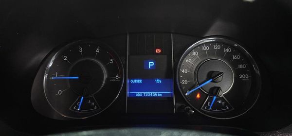 2018-Toyota-Fortuner-24-GD-6-4x4-Auto image:11