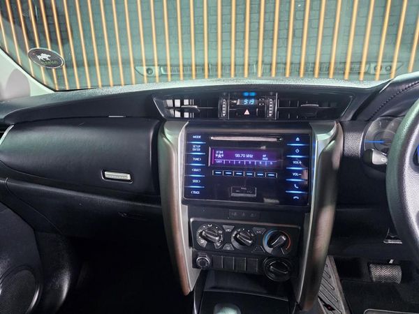 2018-Toyota-Fortuner-24-GD-6-4x4-Auto image:12