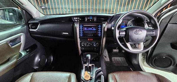 2018-Toyota-Fortuner-24-GD-6-4x4-Auto image:21
