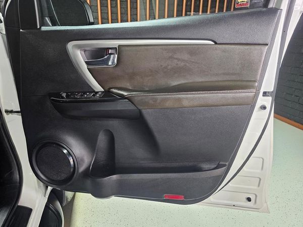 2018-Toyota-Fortuner-24-GD-6-4x4-Auto image:6