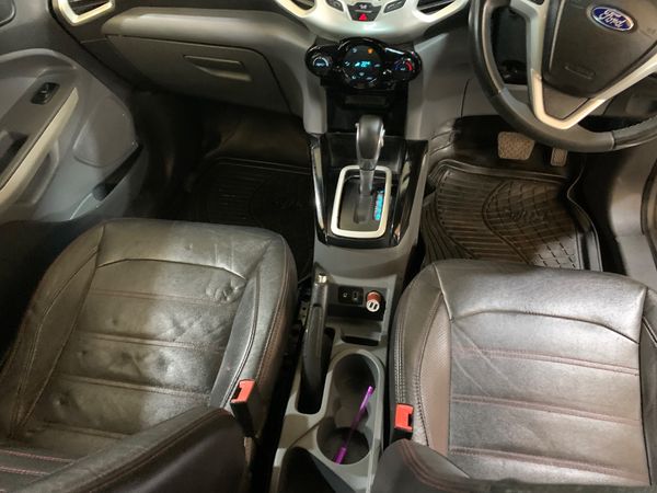 2015-Ford-EcoSport-15-TiVCT-Titanium-Auto image:14