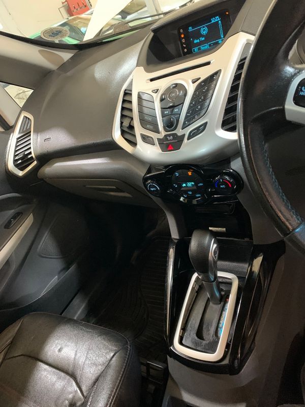 2015-Ford-EcoSport-15-TiVCT-Titanium-Auto image:19
