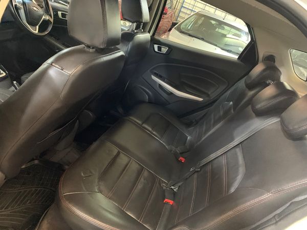 2015-Ford-EcoSport-15-TiVCT-Titanium-Auto image:26