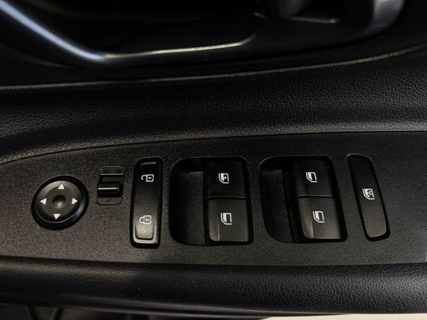 2023-Hyundai-i20-14-Motion-Auto image:18