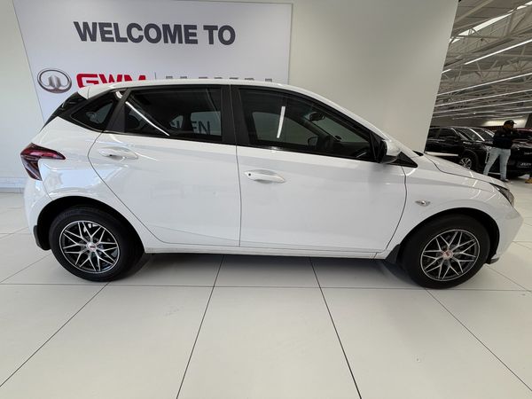 2023-Hyundai-i20-14-Motion-Auto image:5