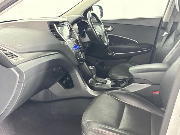 2017-Hyundai-Santa-Fe-R22-Elite-Auto image:8