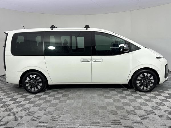 2022-Hyundai-Staria-22d-Luxury-Auto image:16