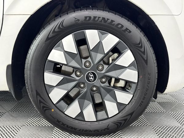 2022-Hyundai-Staria-22d-Luxury-Auto image:4