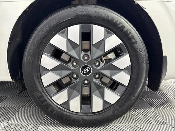 2022-Hyundai-Staria-22d-Luxury-Auto image:5