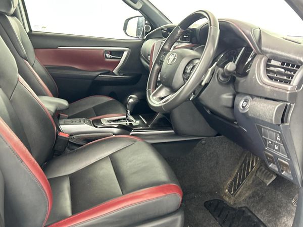 2024-Toyota-Fortuner-28-GD-6-VX-Auto image:9