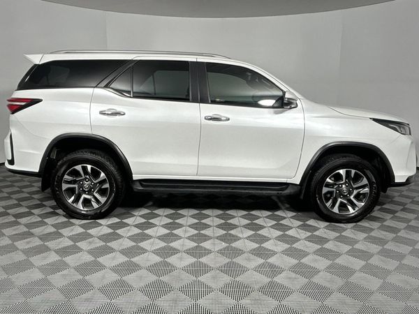 2024-Toyota-Fortuner-28-GD-6-VX-Auto image:17