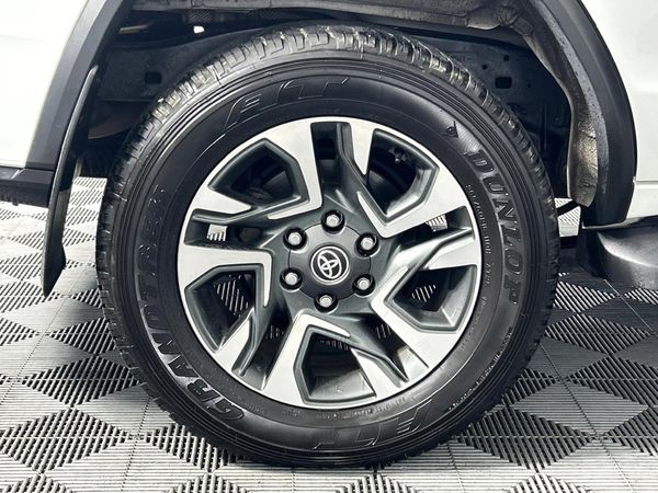 2024-Toyota-Fortuner-28-GD-6-VX-Auto image:7