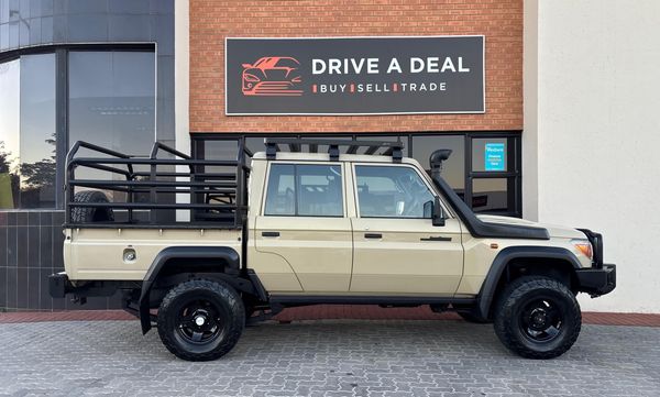 2016-Toyota-Land-Cruiser-79-40-Double-Cab image:7