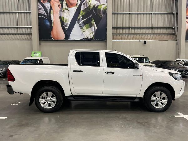 2018-Toyota-Hilux-24-GD-6-Raised-Body-SRX-Double-Cab image:1